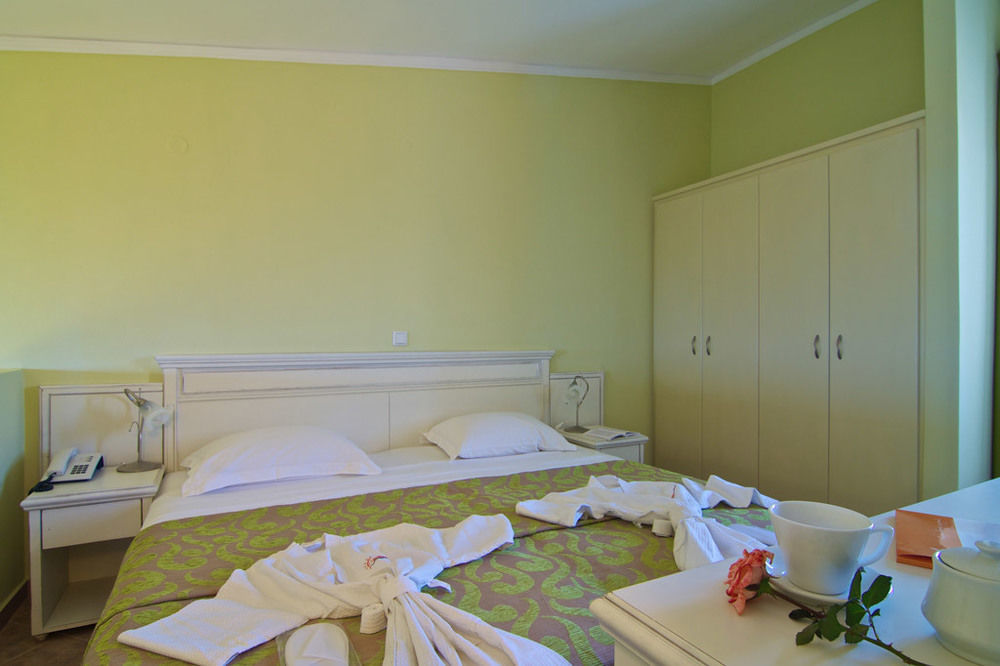 Sweety Club Solimar Emerald Rethymno Exteriör bild